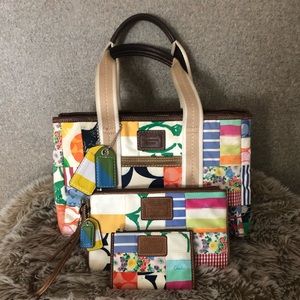 *FREE SHIPPING— Coach Three Piece Set